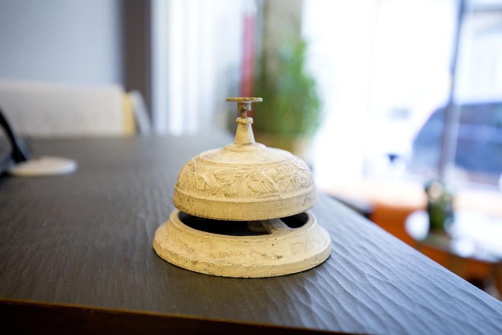Hotel Raymond 4 Toulouse Bagian luar foto