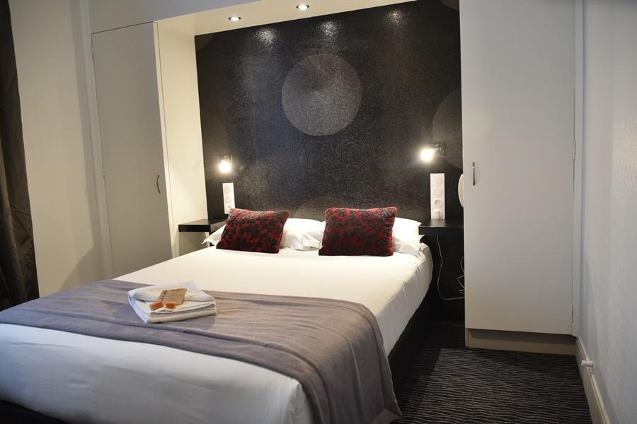 Hotel Raymond 4 Toulouse Bagian luar foto