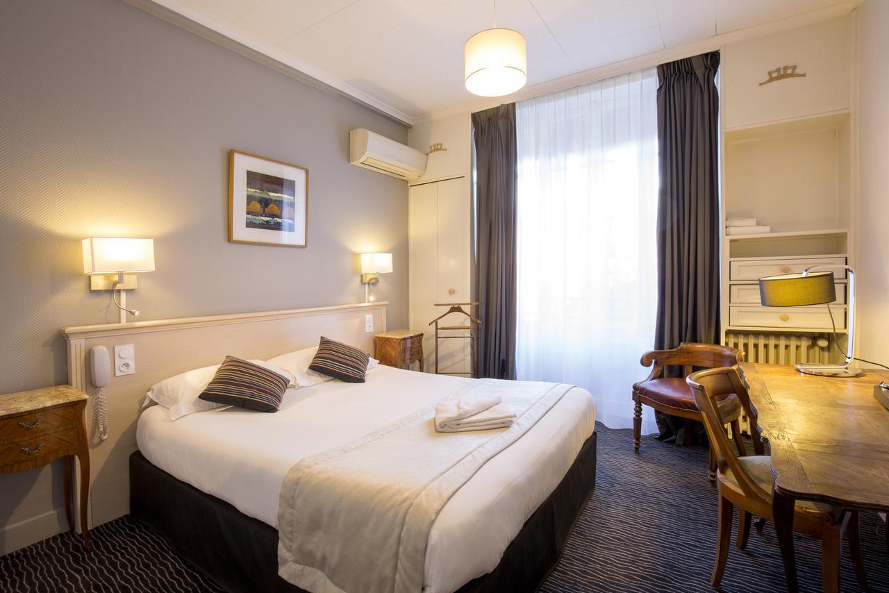 Hotel Raymond 4 Toulouse Ruang foto
